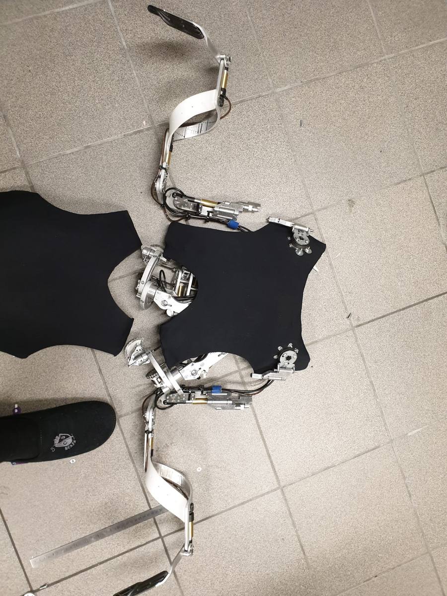 HumaniX build photo
